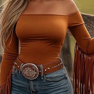 NWOT Fringe Sleeve Off-Shoulder Top in Red Coffee